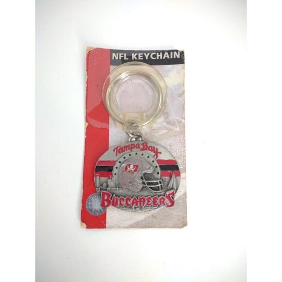 Tampa Bay Buccaneers NFL Metal Key Chain Officially Licensed 1997 Stamped Back - Picture 2 of 13